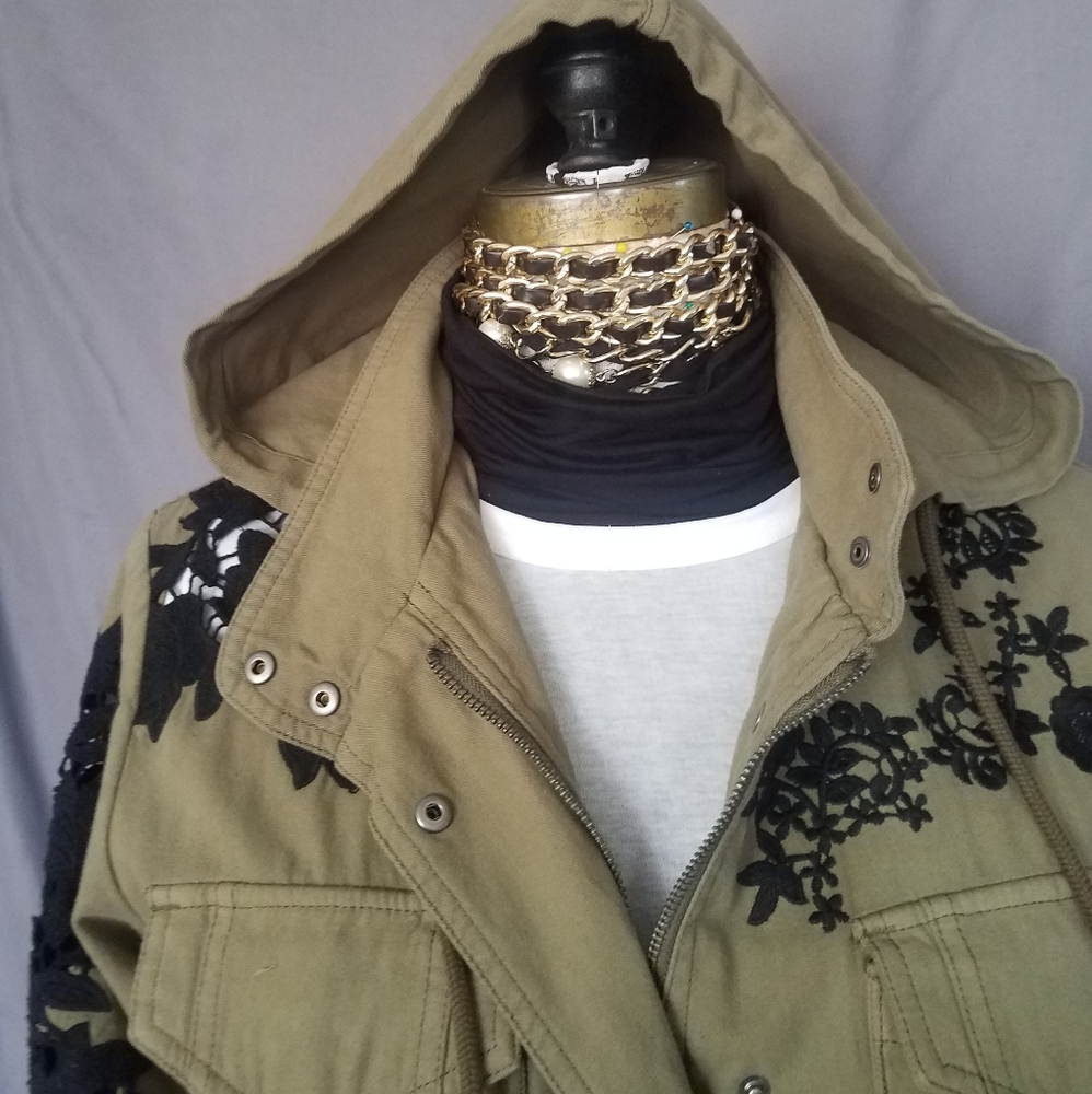 Alice+ Olivia embroidered canvas jacket